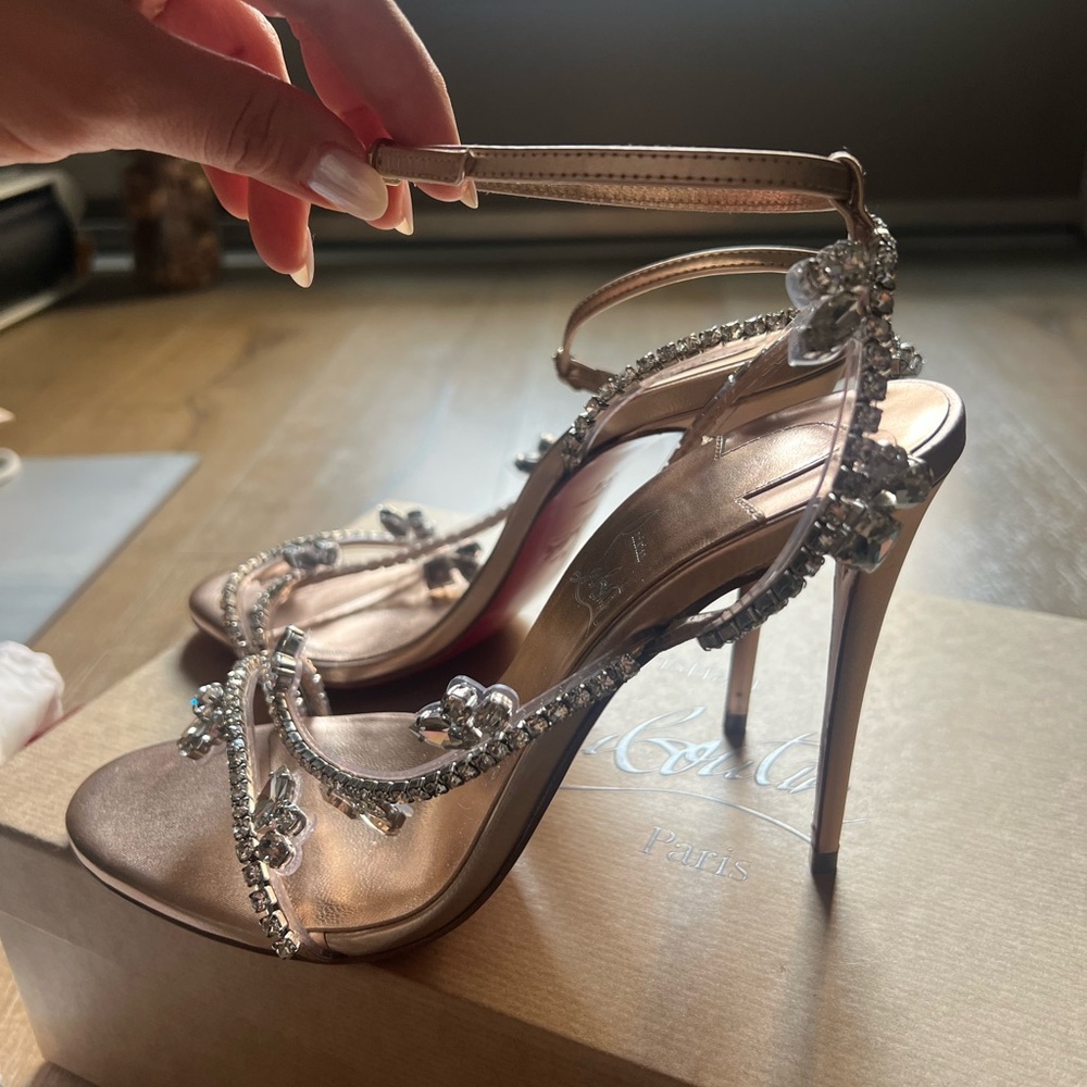 Christian Louboutin Joli Queen
